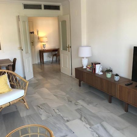 Inspiring Apartment In Carihuela Beach Torremolinos Extérieur photo