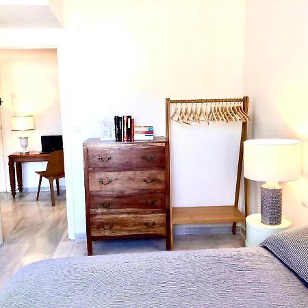 Inspiring Apartment In Carihuela Beach Torremolinos Extérieur photo